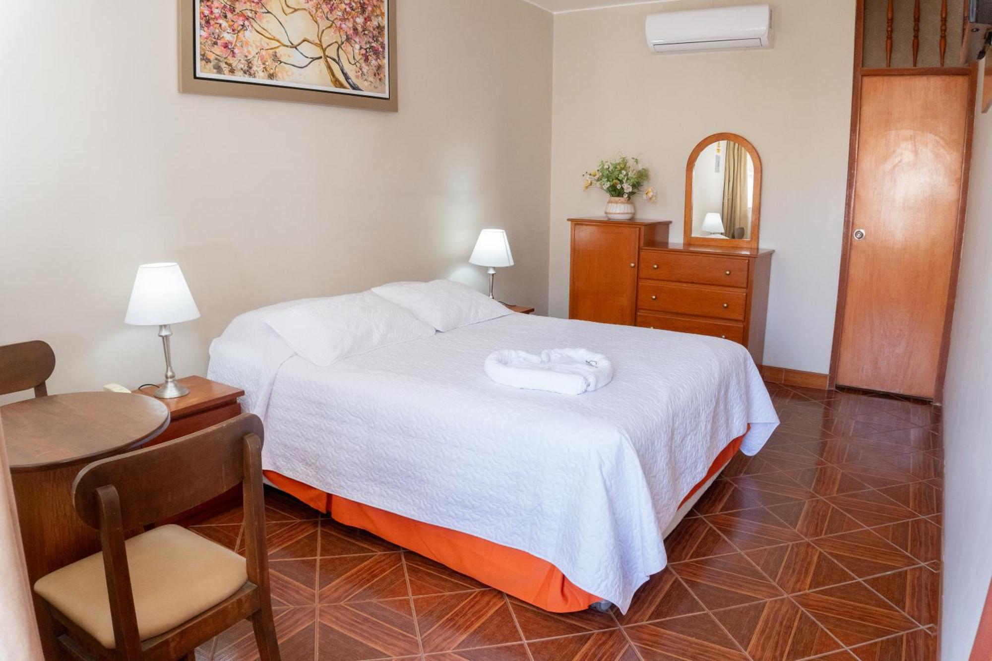 Hotel Curasi Ика Экстерьер фото